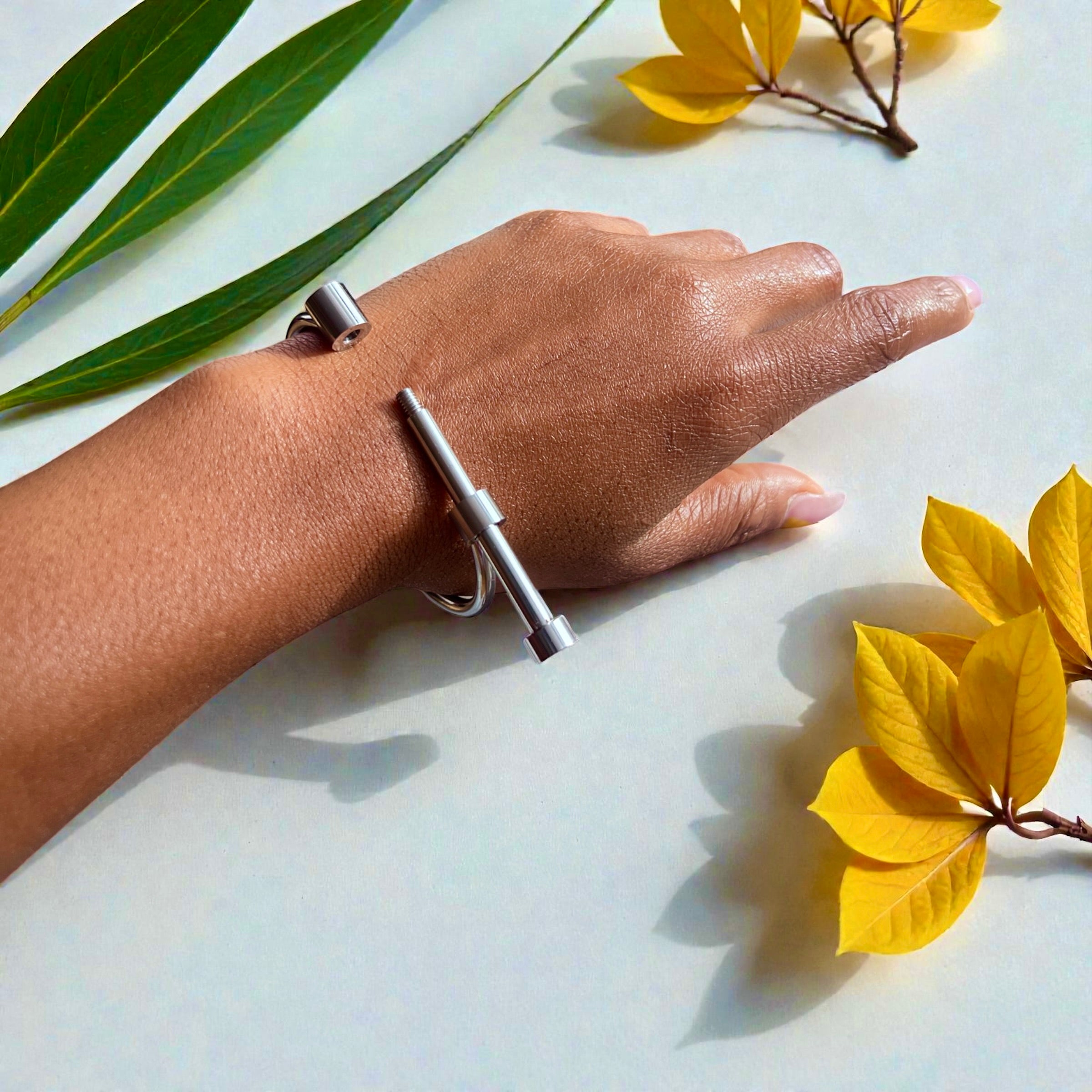 Beaujo Screw-On Bracelet in Silver