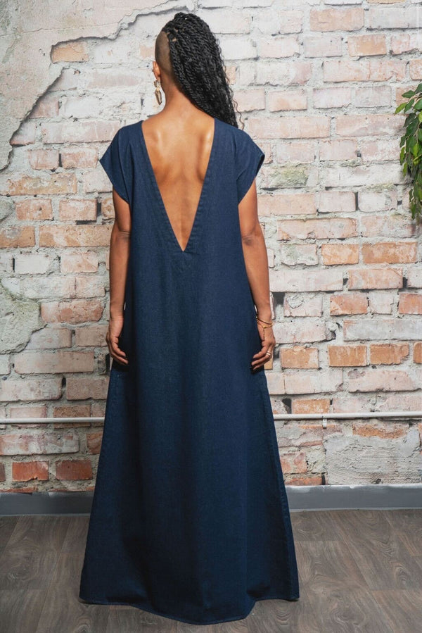Vi dress in dark denim